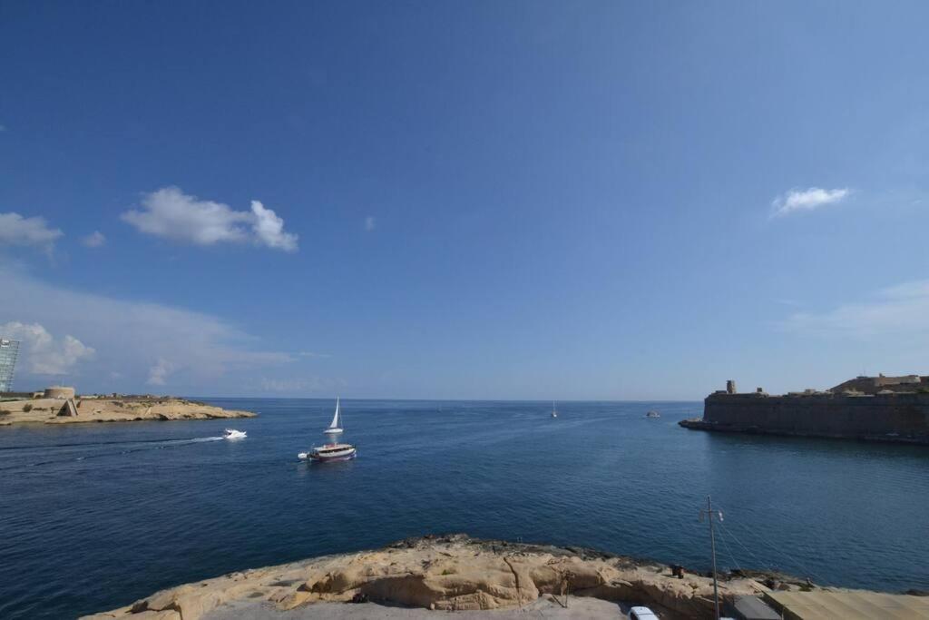 Vallettadreamsuites Groud Floor Shared Sea View Rooof Terrace Екстер'єр фото